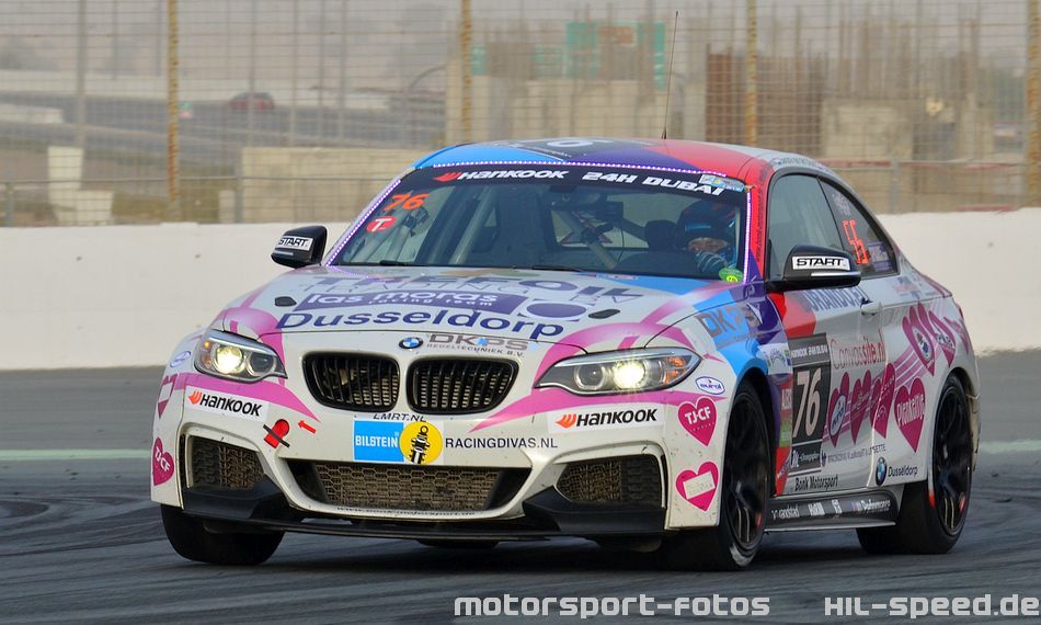 BMW Racing Divas